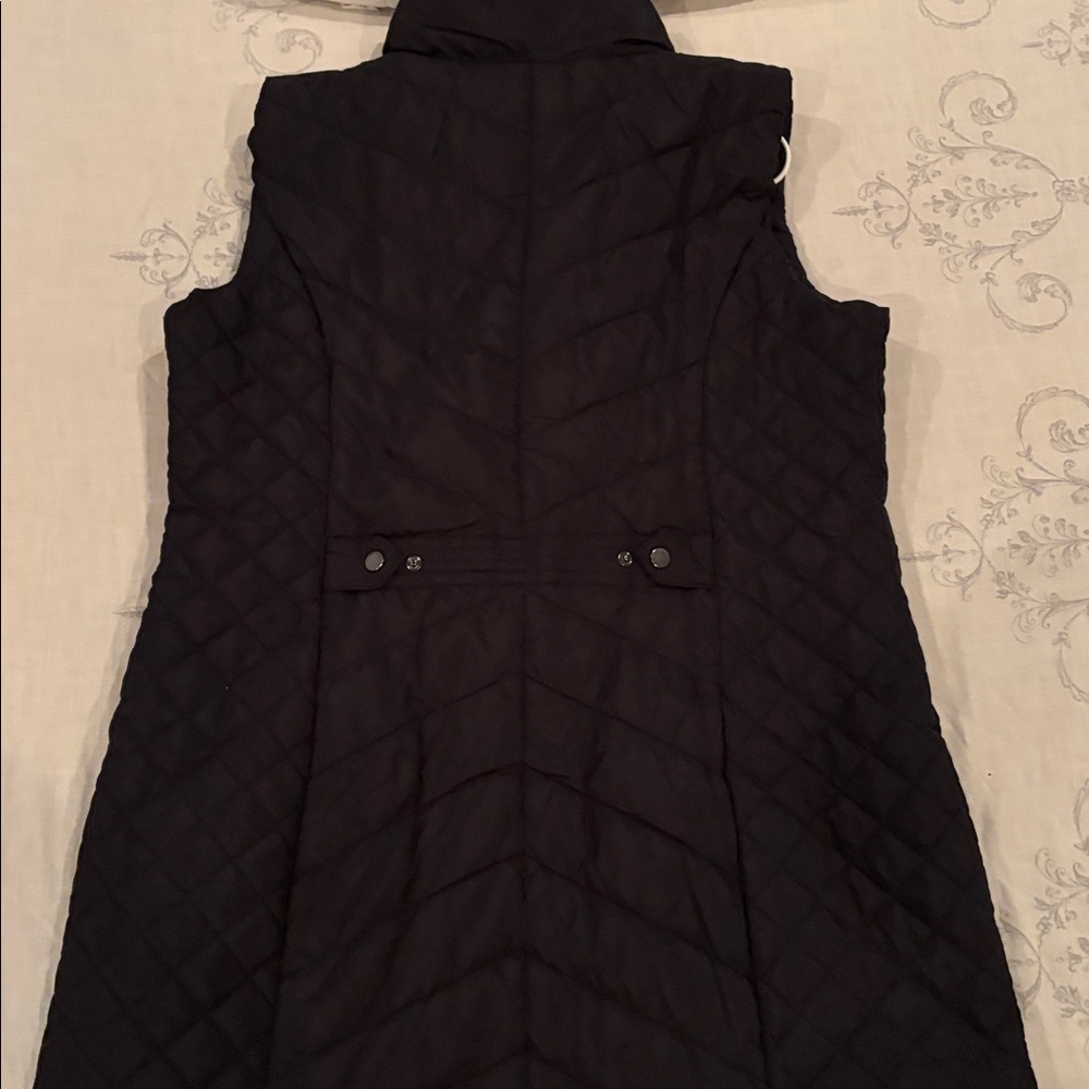 Black Quilted Women's Vest XL . - Picture 5 of 6